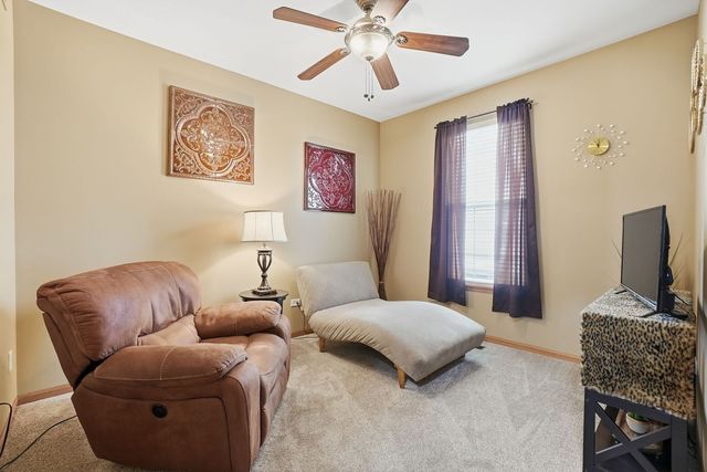 16122 Seneca Lake Circle, Crest Hill, IL 60403