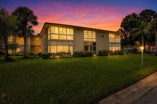 31 Lake Vista Trl Apt 205, Port St Lucie, FL 34952