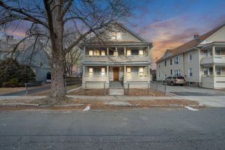 42 Kensington Ave, Springfield, MA 01108