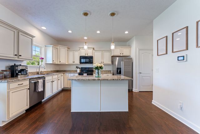 7969 Oakfield Grv, Brentwood, TN 37027