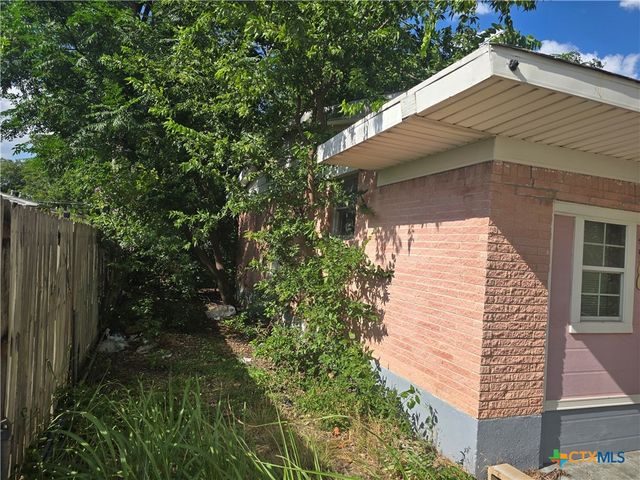 1705 Wood Avenue, Killeen, TX 76541