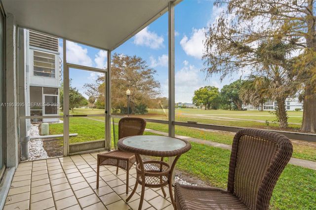 8411 Lagos De Campo Blvd 110U, Tamarac, FL 33321