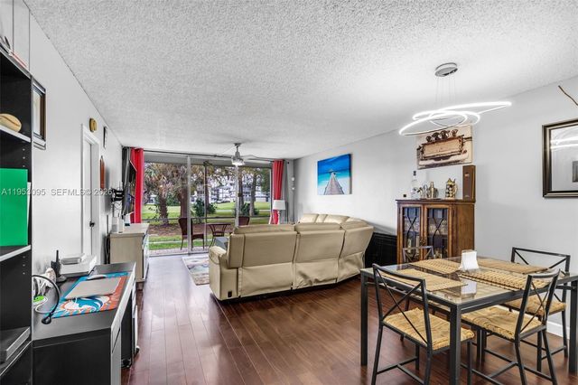 8411 Lagos De Campo Blvd 110U, Tamarac, FL 33321