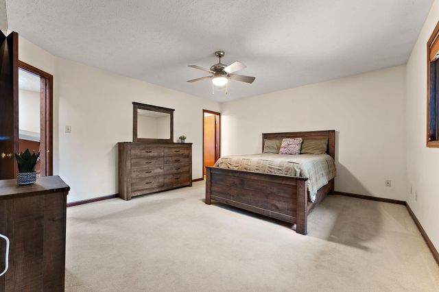 502 Fordwick Lane, Valparaiso, IN 46383