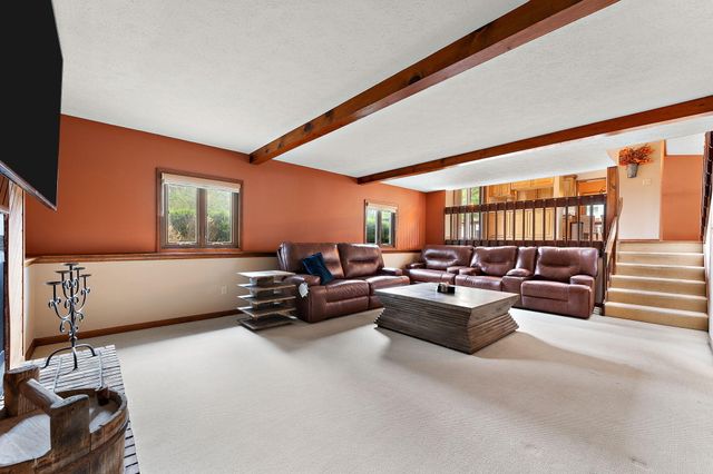 502 Fordwick Lane, Valparaiso, IN 46383