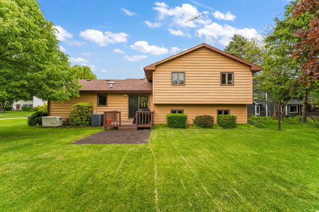 502 Fordwick Lane, Valparaiso, IN 46383