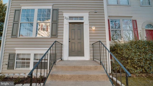 301 KNOLLWOOD CT, Stafford, VA 22554