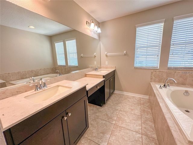 8979 39TH STREET CIRCLE E, Parrish, FL 34219