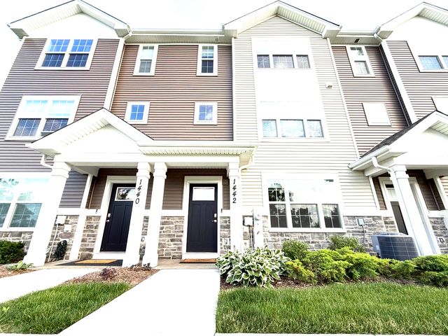 1442 Yosemite Way, Pingree Grove, IL 60140