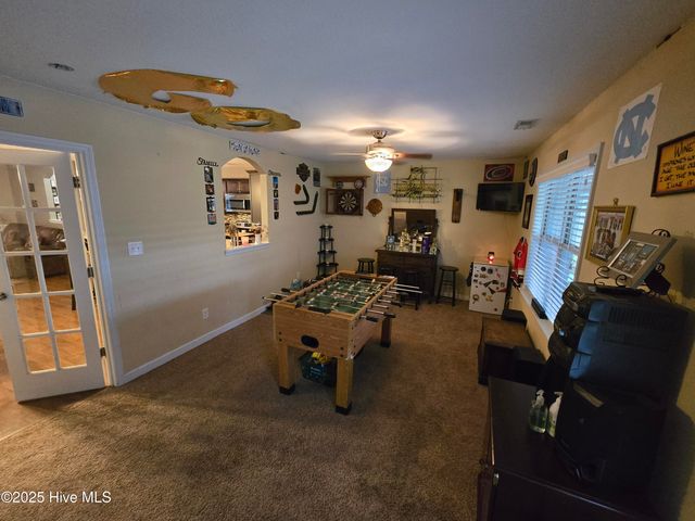 102 Stonecroft Lane, Jacksonville, NC 28546