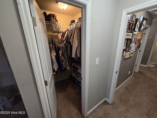 102 Stonecroft Lane, Jacksonville, NC 28546