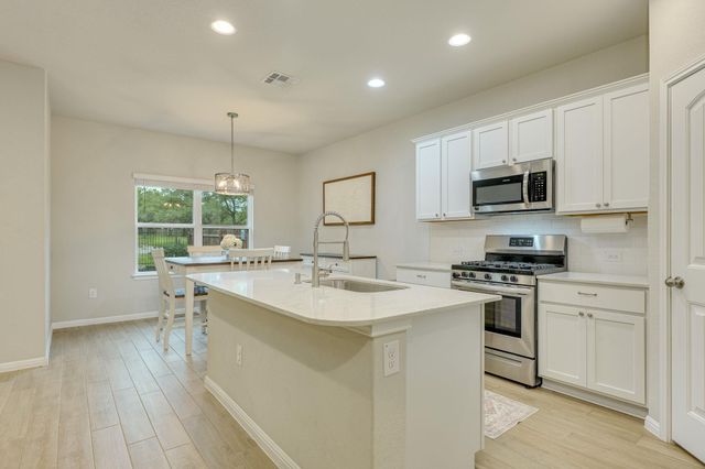 2205 Singletree BND, Georgetown, TX 78628