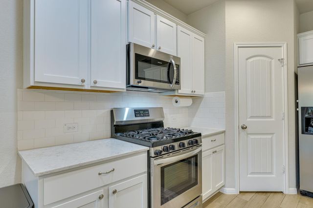 2205 Singletree BND, Georgetown, TX 78628