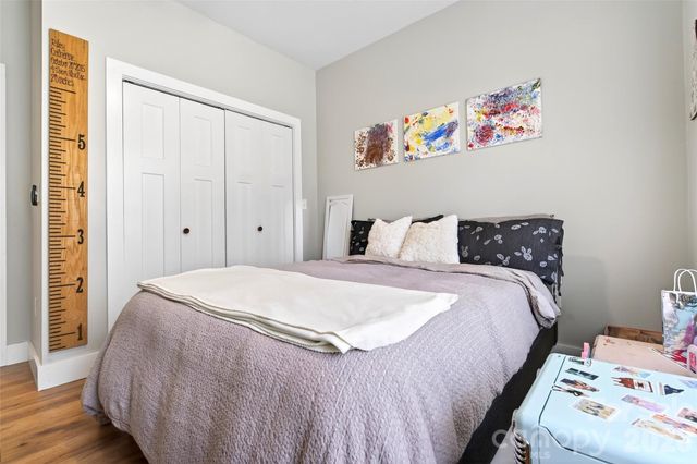 133,135 Ridge Road, Candler, NC 28715