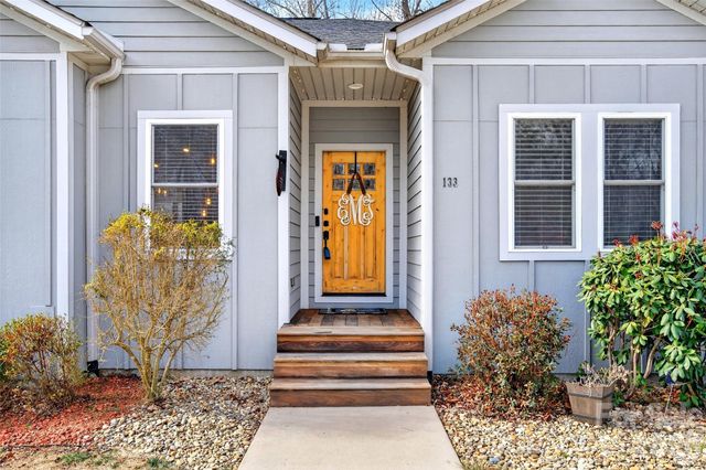 133,135 Ridge Road, Candler, NC 28715