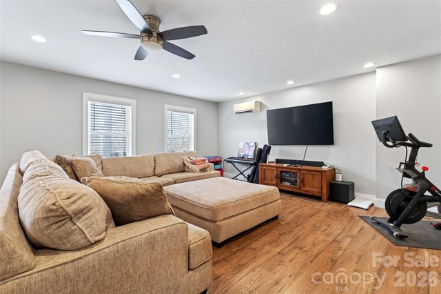 133,135 Ridge Road, Candler, NC 28715