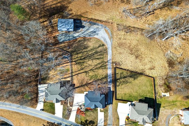 133,135 Ridge Road, Candler, NC 28715