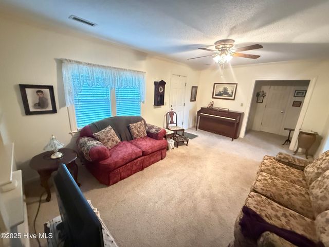 1148 Old Smith Chapel Road, Mount Olive, NC 28365