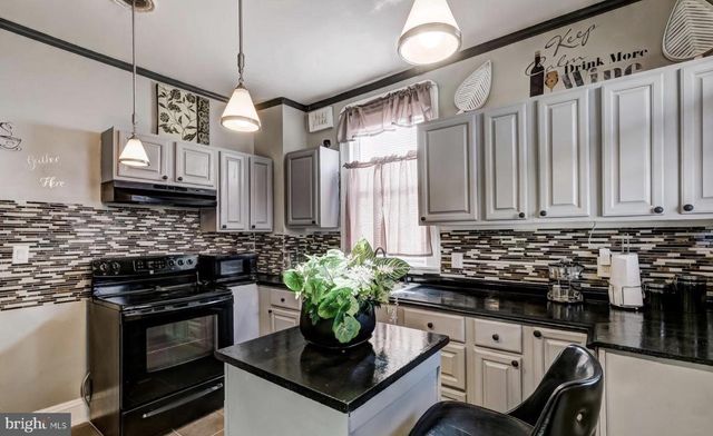 3824 FAIRVIEW AVE, Baltimore, MD 21216