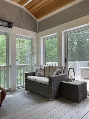 82 Chestnut Lane, Carlisle, MA 01741