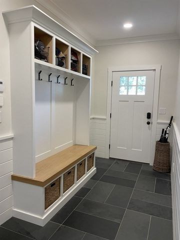 82 Chestnut Lane, Carlisle, MA 01741