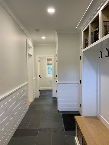 82 Chestnut Lane, Carlisle, MA 01741