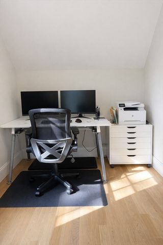 82 Chestnut Lane, Carlisle, MA 01741