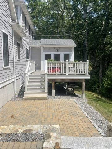 82 Chestnut Lane, Carlisle, MA 01741