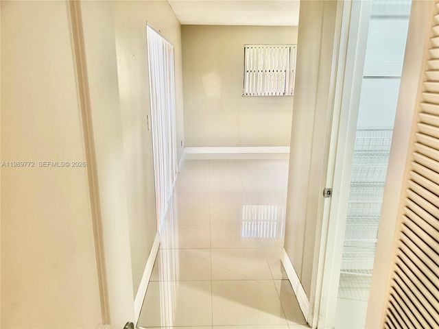 4015 W Park Rd, Hollywood, FL 33021