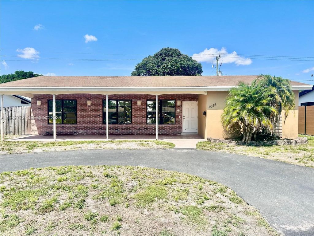 4015 W Park Rd, Hollywood, FL 33021