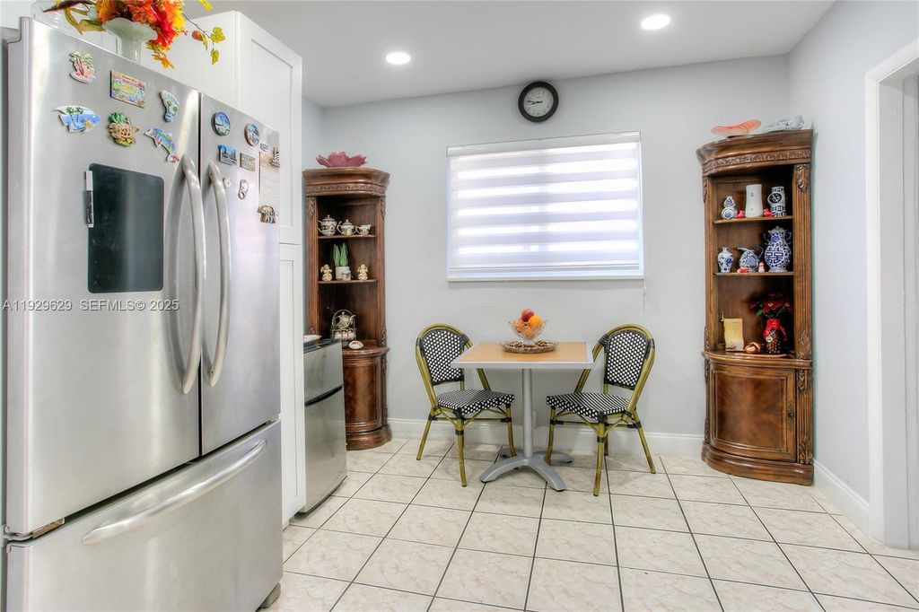 Image 6 of property listing at 3119 NW 169th Ter, Miami Gardens, FL 33056