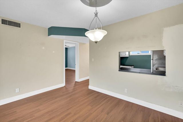 2856 S Garden Dr Drive S 212, Lake Worth, FL 33461