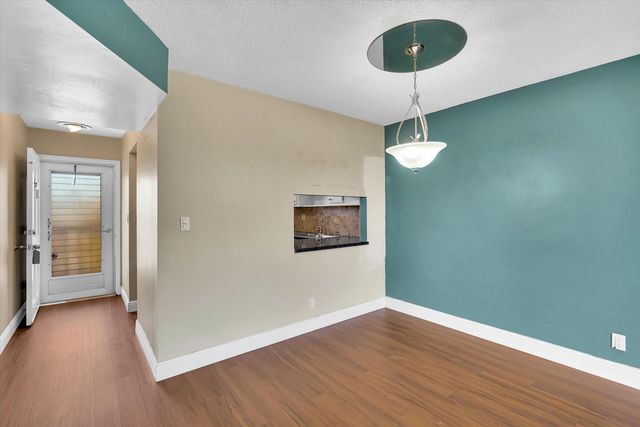 2856 S Garden Dr Drive S 212, Lake Worth, FL 33461