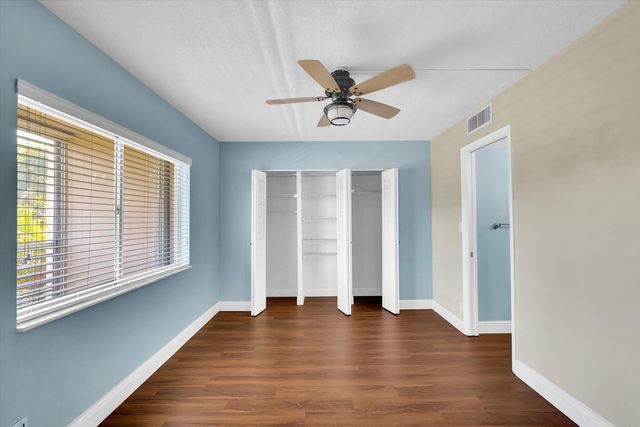 2856 S Garden Dr Drive S 212, Lake Worth, FL 33461