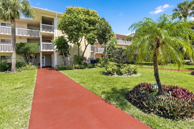 2856 S Garden Dr Drive S 212, Lake Worth, FL 33461