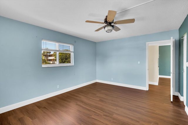 2856 S Garden Dr Drive S 212, Lake Worth, FL 33461
