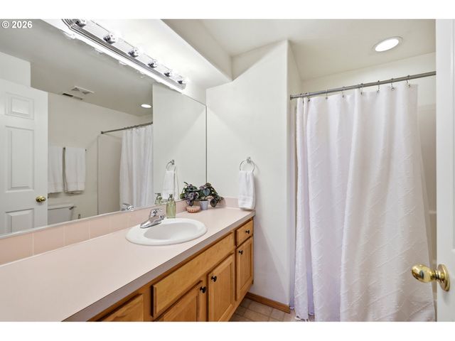 14010 Se 131ST Ave, Clackamas, OR 97015