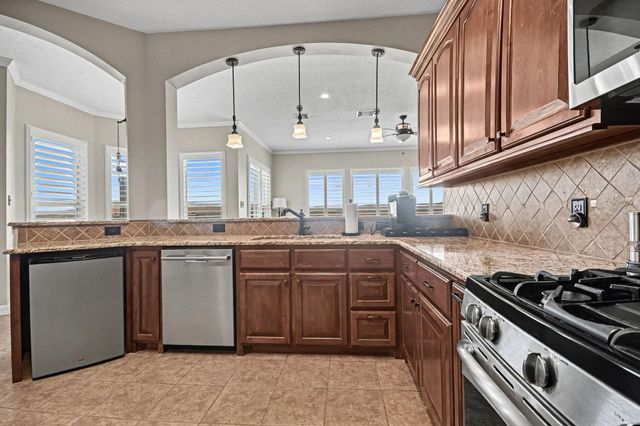 3406 Eagle Creek Drive, Baytown, TX 77523