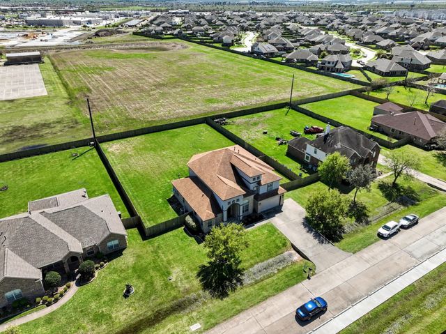 3406 Eagle Creek Drive, Baytown, TX 77523