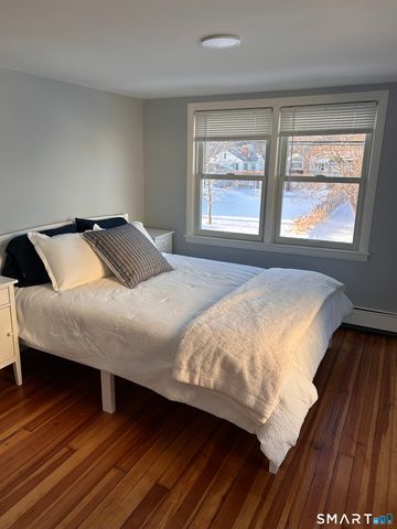 22 Indianola Road, East Lyme, CT 06357