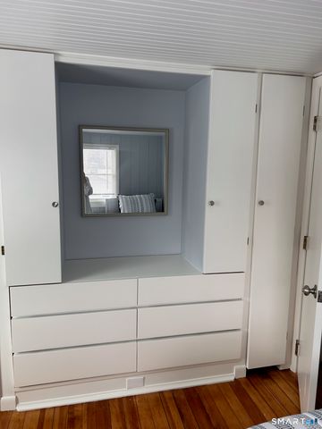 22 Indianola Road, East Lyme, CT 06357