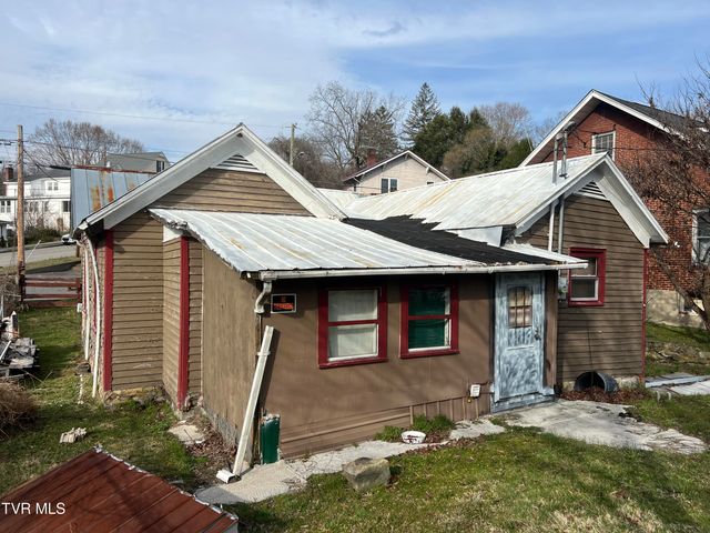 204 Northwest 10th Street, Norton, VA 24273