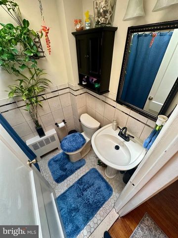 7136 PINE ST, Upper Darby, PA 19082