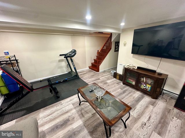 7136 PINE ST, Upper Darby, PA 19082