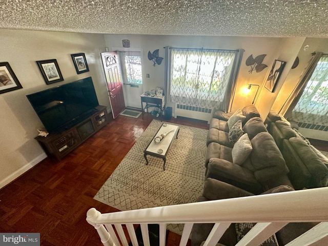 7136 PINE ST, Upper Darby, PA 19082
