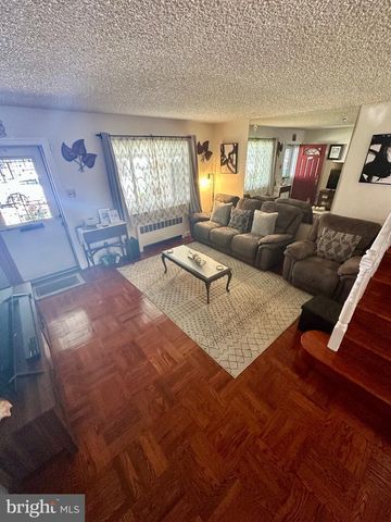 7136 PINE ST, Upper Darby, PA 19082