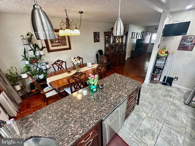 7136 PINE ST, Upper Darby, PA 19082