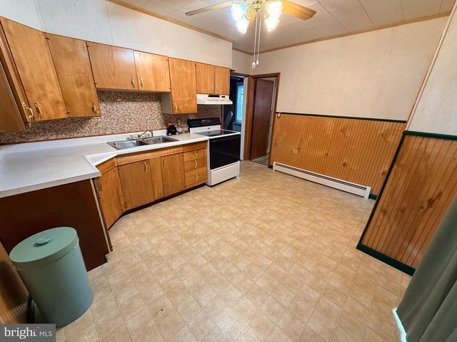 1106 S 2ND ST S, Millville, NJ 08332