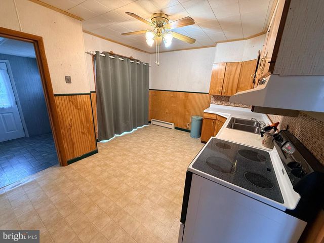 1106 S 2ND ST S, Millville, NJ 08332