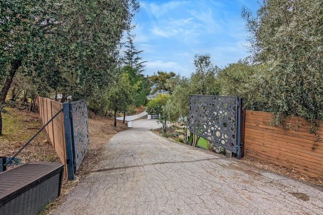 20550 Buena Monte Drive, San Jose, CA 95120